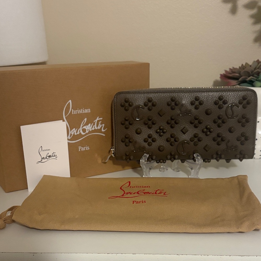 Christian Louboutin Panettone Calfskin Wallet Full Inclusion & COA